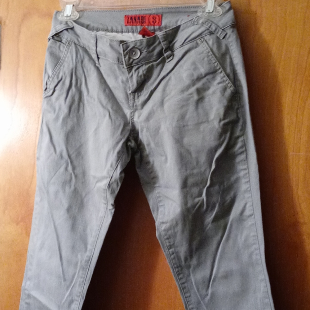 Jeans - Picture 2 of 4